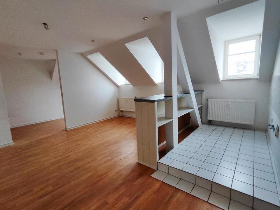 Thumbnail-Charmante Dachgeschosswohnung in attraktiver Wohnlage