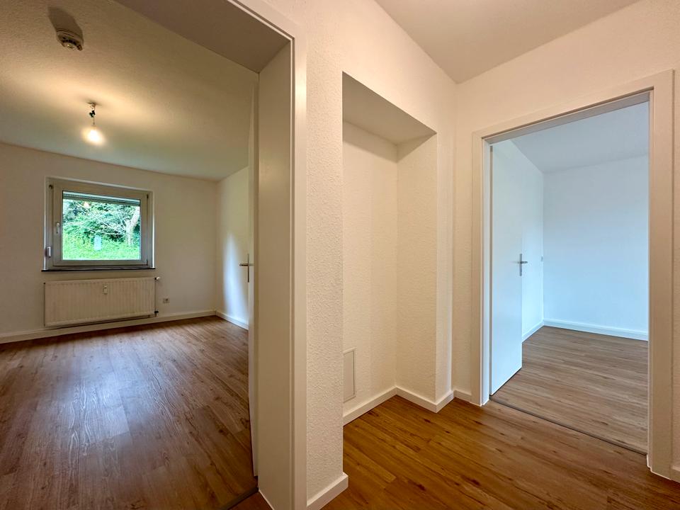Thumbnail-Frisch sanierte 2-Zimmer-Wohnung mit Balkon in zentraler Lage