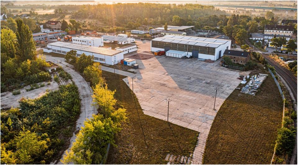 Thumbnail-LKW Stellplätze Freifläche Lagerfläche Abstellmöglichkeiten in Halle Saale Osendorf - Ammendorf Abstellmöglichkeiten