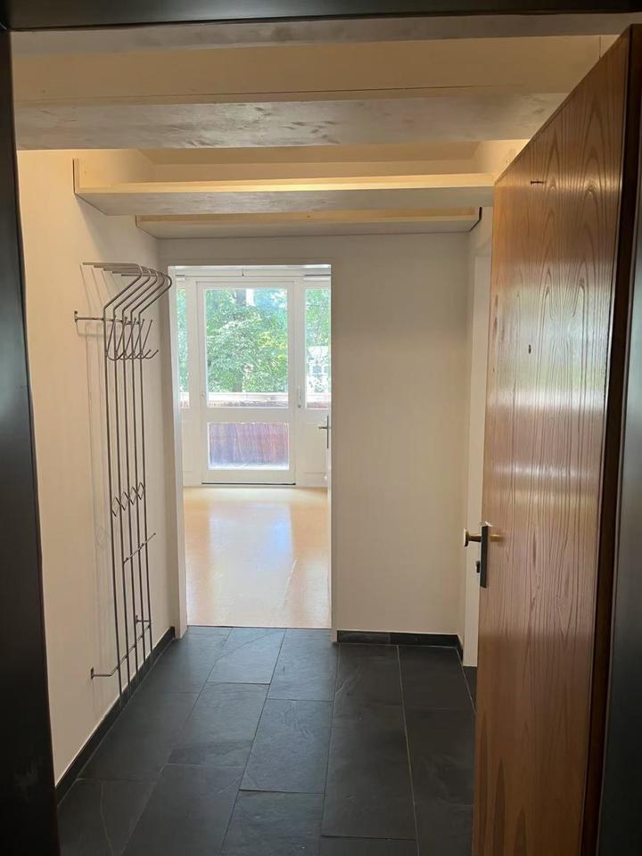 Thumbnail-ProvisionsfreiHelles 2-Zimmer-Apartment mit Südbalkon LA-West