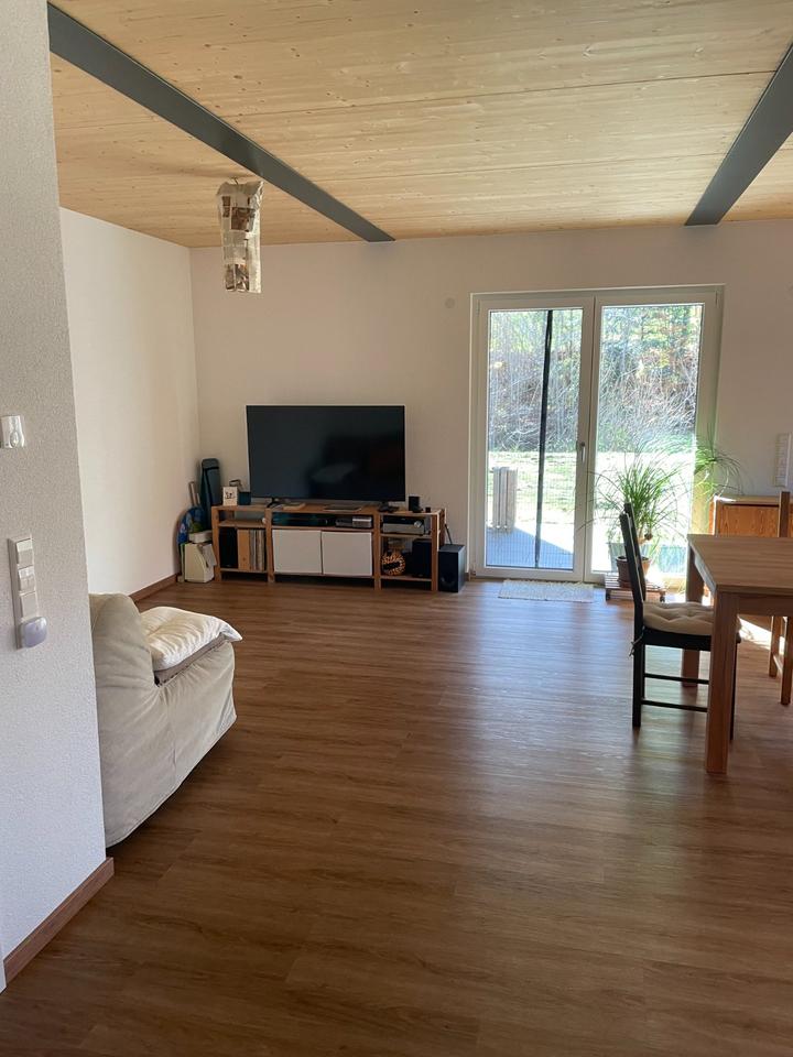 Thumbnail-Helle 2-Zi.-Wohnung mit Terrasse in zentraler Lage