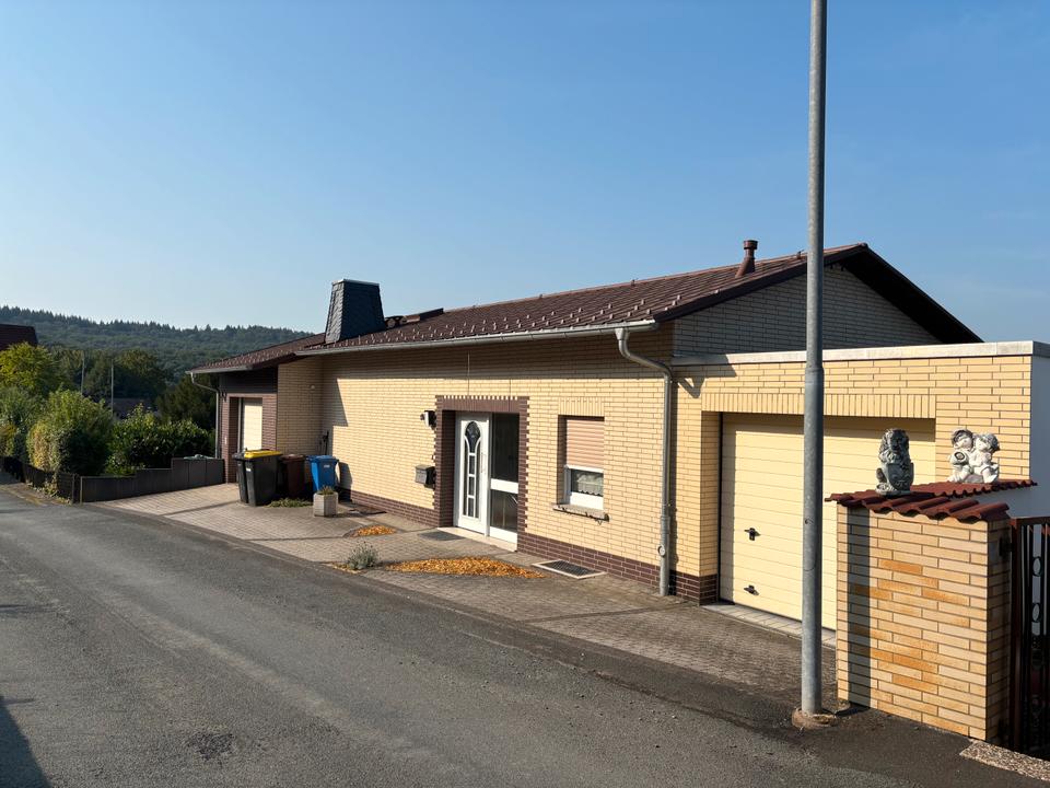 Thumbnail-Gepflegtes Einfamilienhaus in Bischoffen Oberweidbach