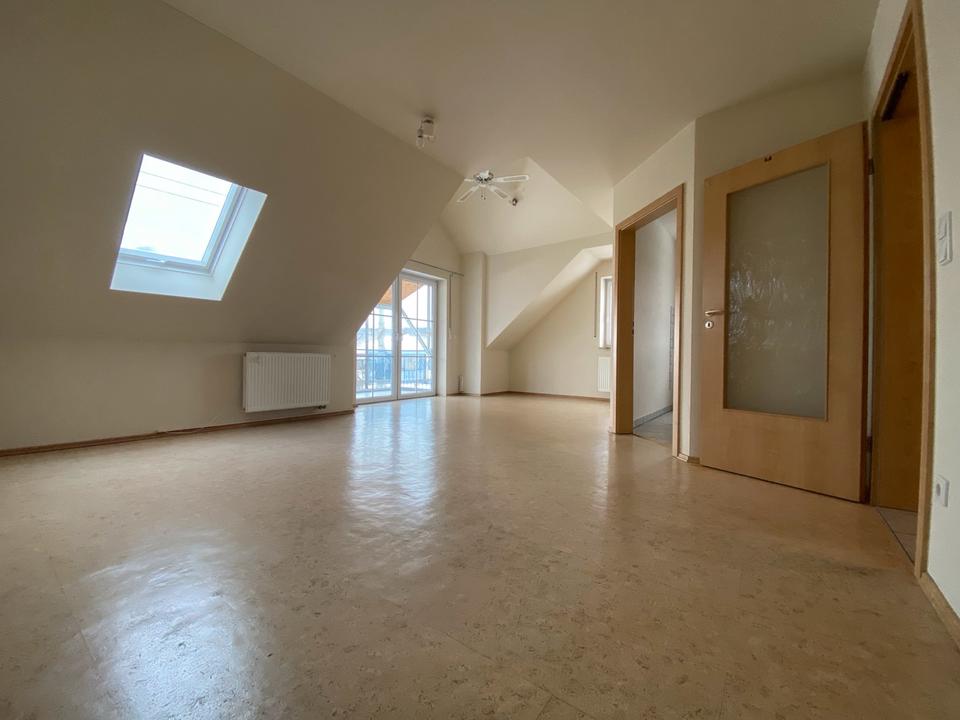 Thumbnail-Schöne 3 Zimmer Wohnung mit Balkon in Wenzenbach