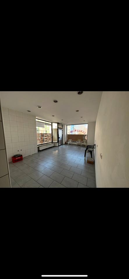 Thumbnail-Wohnung mit Ladengeschäft
