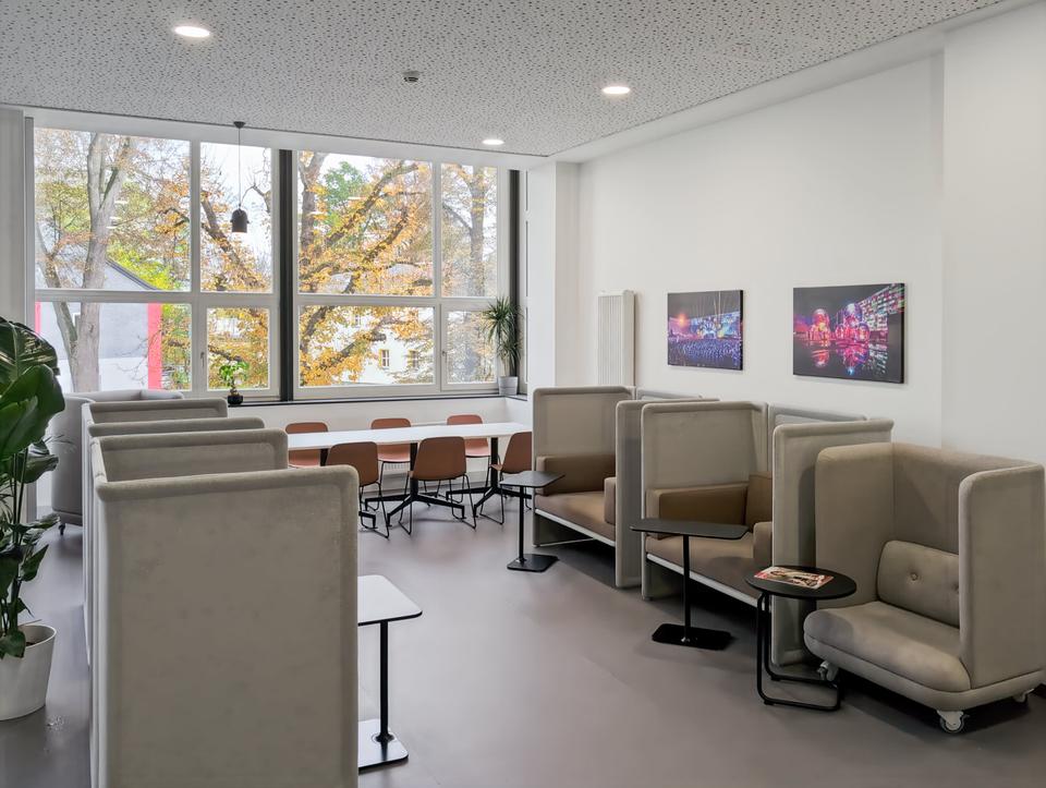 Thumbnail-Mitgliedschaften für flexible Arbeitsplätze in REGUS Europark
