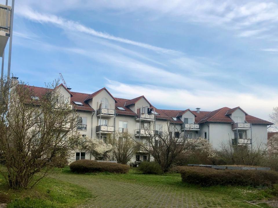 Thumbnail-1 Zimmer Apartment Student, Süd Balkon, Uni Nähe, Dachgeschoss