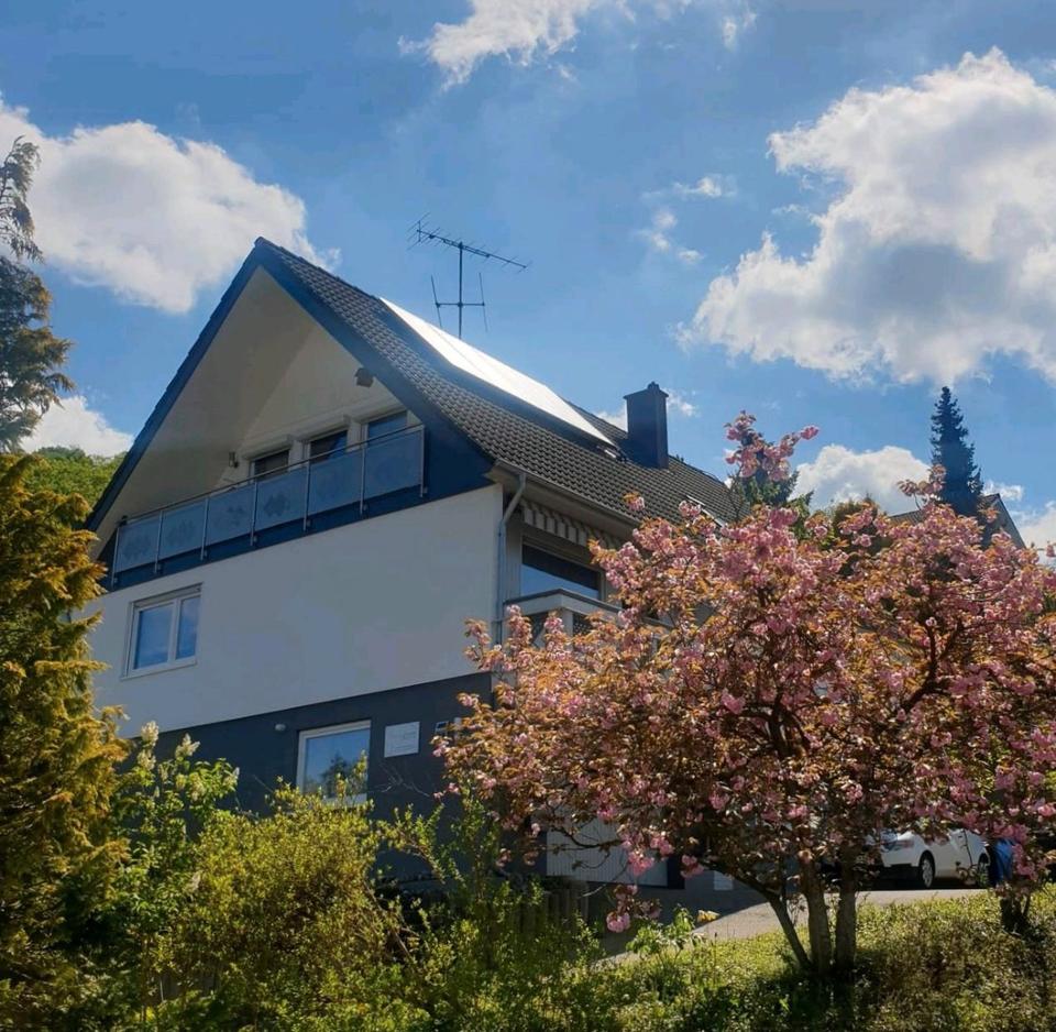 Thumbnail-Einfamilienhaus mit Einliegerwohnung in Albstadt Pfeffingen