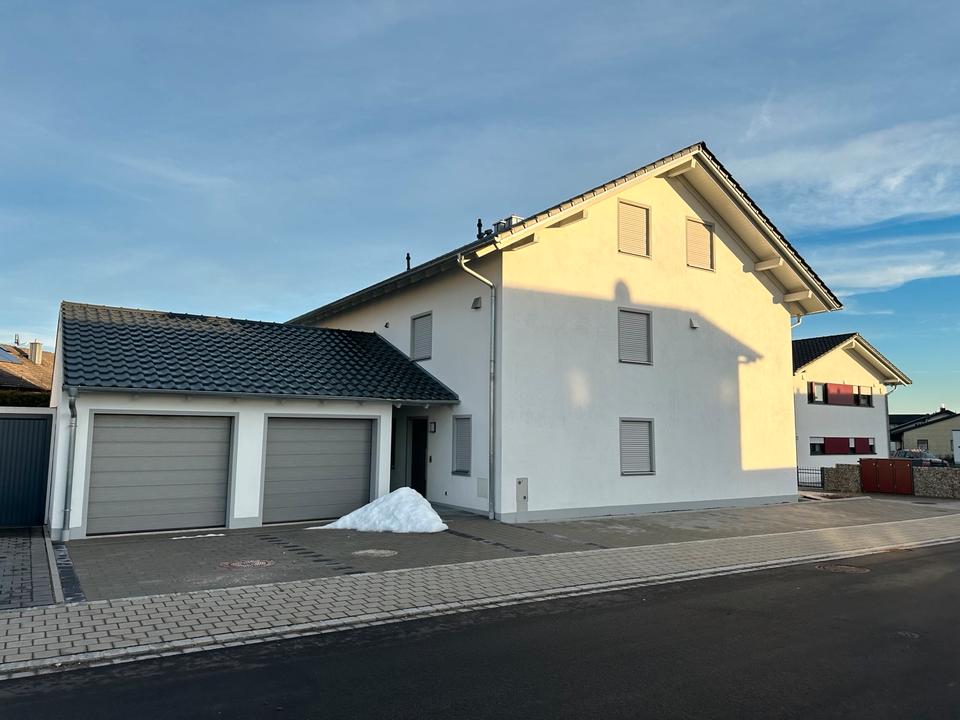 Thumbnail-Doppelhaushäfte zur Miete