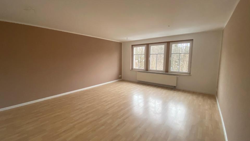 Thumbnail-Helle 2-Zimmer-Wohnung mit Stellplatz und Garten