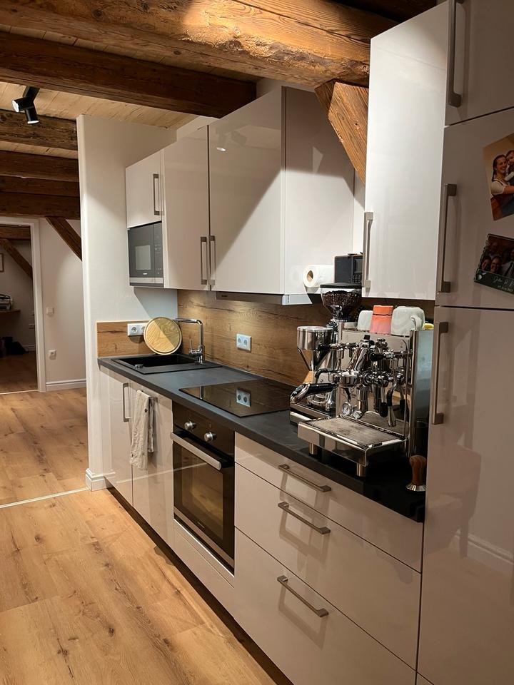 Thumbnail-Dachgeschosswohnung im Sichtbalkenstil