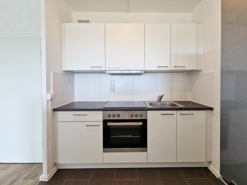 Thumbnail-Das 3 x 3 in Chemnitz! 3-Zimmer-Wohnung in der 3. Etage! AB SOFORT! + 750 € Möbelgutschein* gratis!