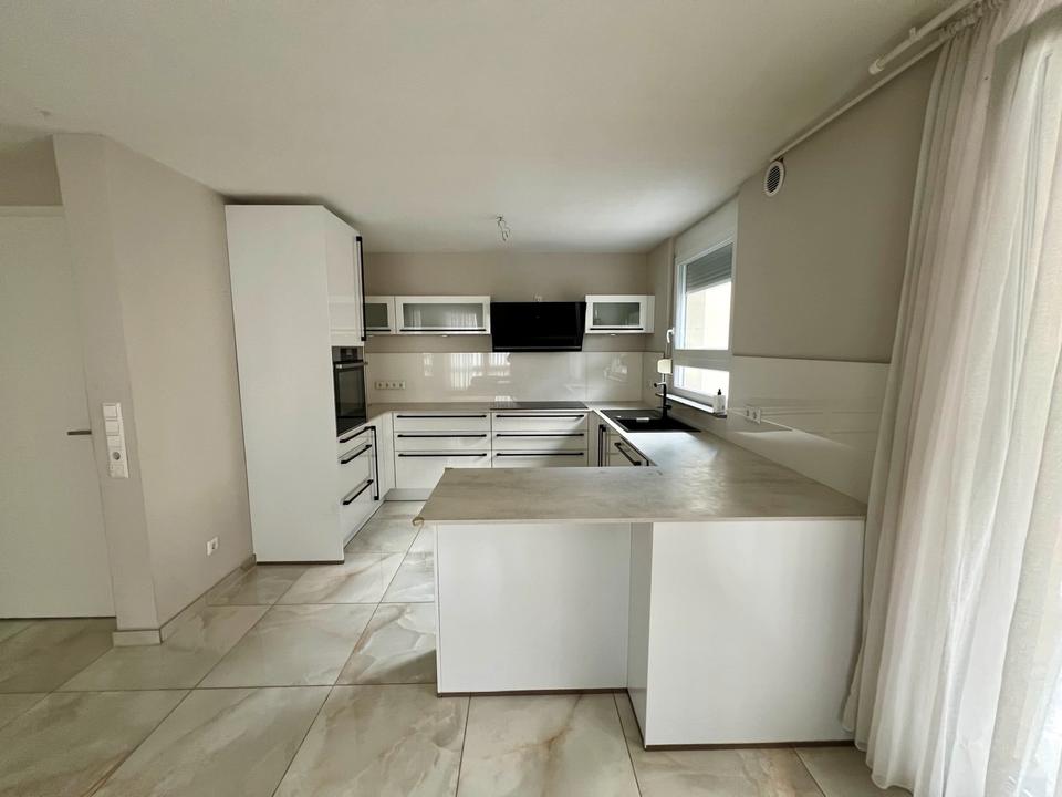 Thumbnail-Stuttgart-Zuffenhausen 2 Zimmer-Wohnung mit großer Terrasse