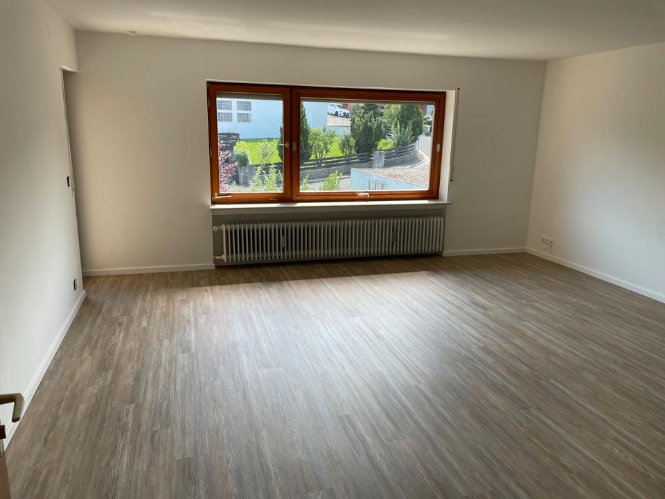Thumbnail-Helle, großzügige 3,5-Zimmer-Wohnung in Lauf-Schönberg - Waldrand