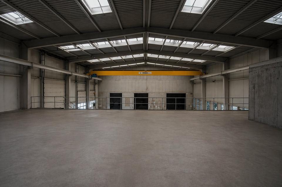 Thumbnail-Gewerbehalle zu vermieten