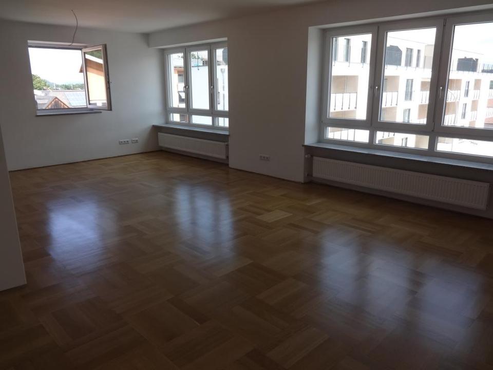 Thumbnail-großzügige 3,5-Zimmer-Wohnung in Lappersdorf mit Südbalkon, hochwertig ausgestattet im 2-Familienhaus