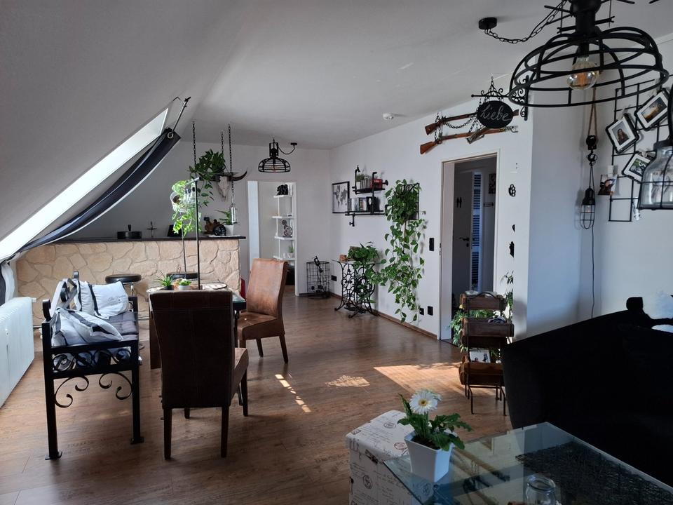 Thumbnail-Stilvolle Wohnung in Peine, DG, 3 Zi., Balkon, Garage, von privat