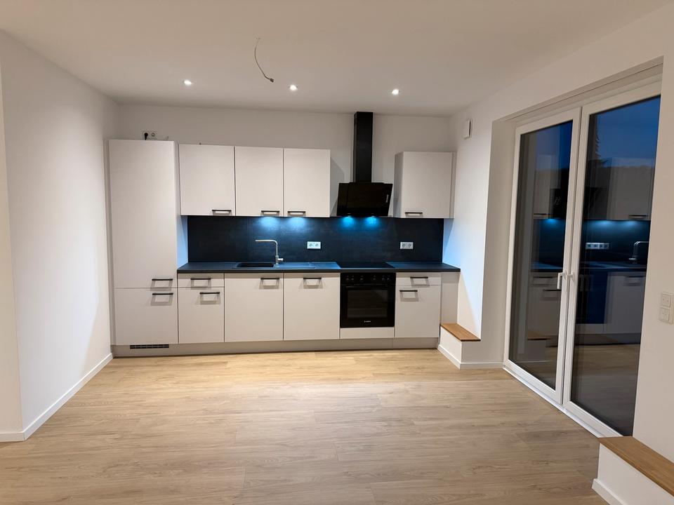 Thumbnail-Moderne 3-Zimmer-Wohnung mit großem Balkon