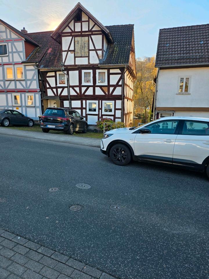 Thumbnail-Renovierungs und Sanierungsbedütiges Fachwerkhaus zu verkaufen