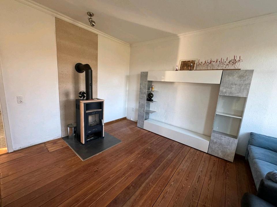 Thumbnail-3 Zimmer Wohnung EG EBK Kamin zu sofort