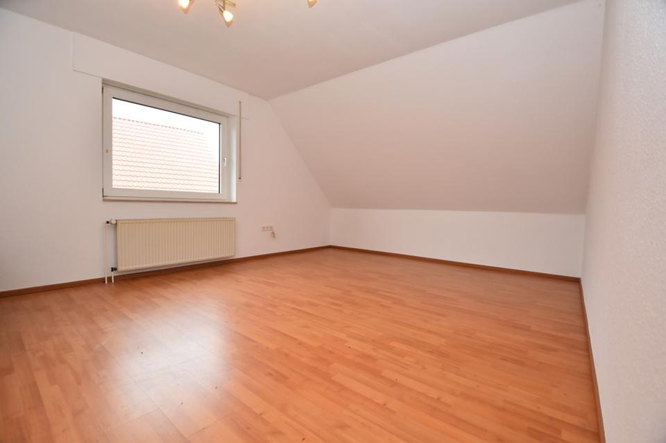 Thumbnail-Dachgeschoswohnung mit Garage in ruhiger Siedlungslage in Markhausen