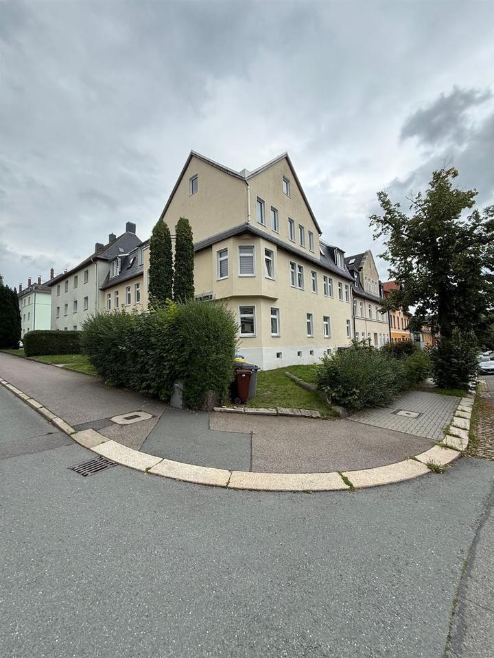 Thumbnail-Gemütliche 3-Zimmer mit Laminat, Balkon und Wannenbad in ruhiger Lage