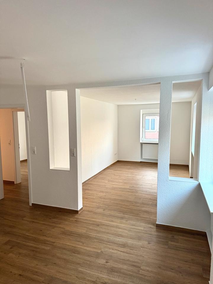 Thumbnail-Elegante 2,5 Zimmer Wohnung mit Balkon Zentrum Bad Krozingen