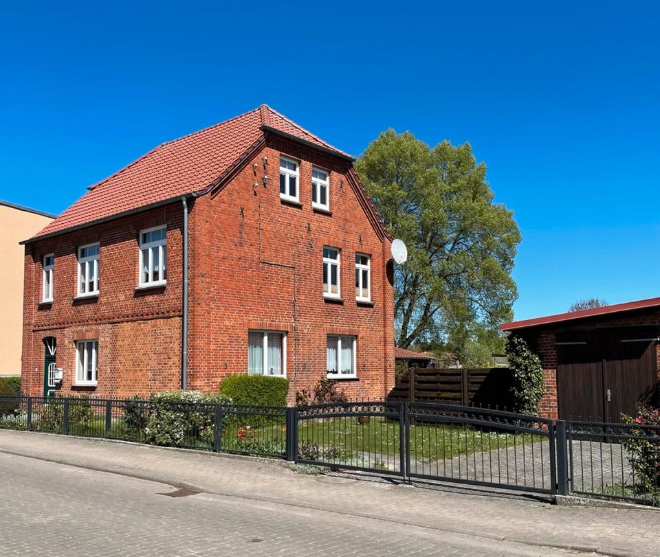 Thumbnail-familienfreundliches Ein- (oder auch Zwei-) Familienhaus