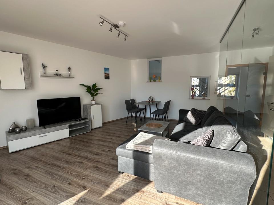 Thumbnail-Möblierte Wohnung Ferienwohnung auf Zeit zu vermieten