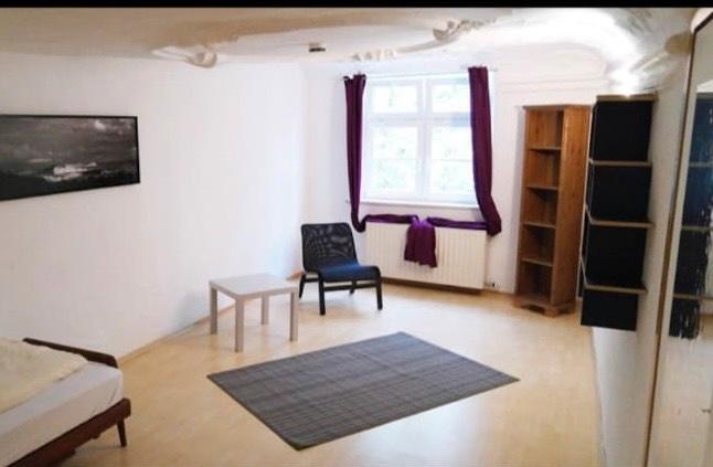 Thumbnail-1 WG Zimmer