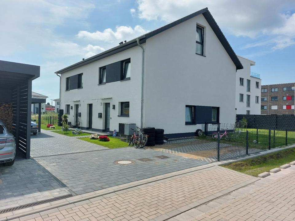 Thumbnail-Moderne Doppelhaushälfte