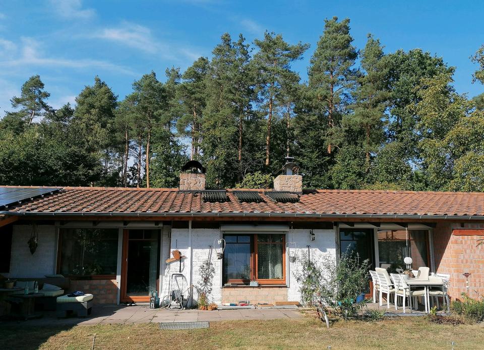 Thumbnail-Stilvoller Bungalow in ruhiger Waldrandlage Pool Carport Garage