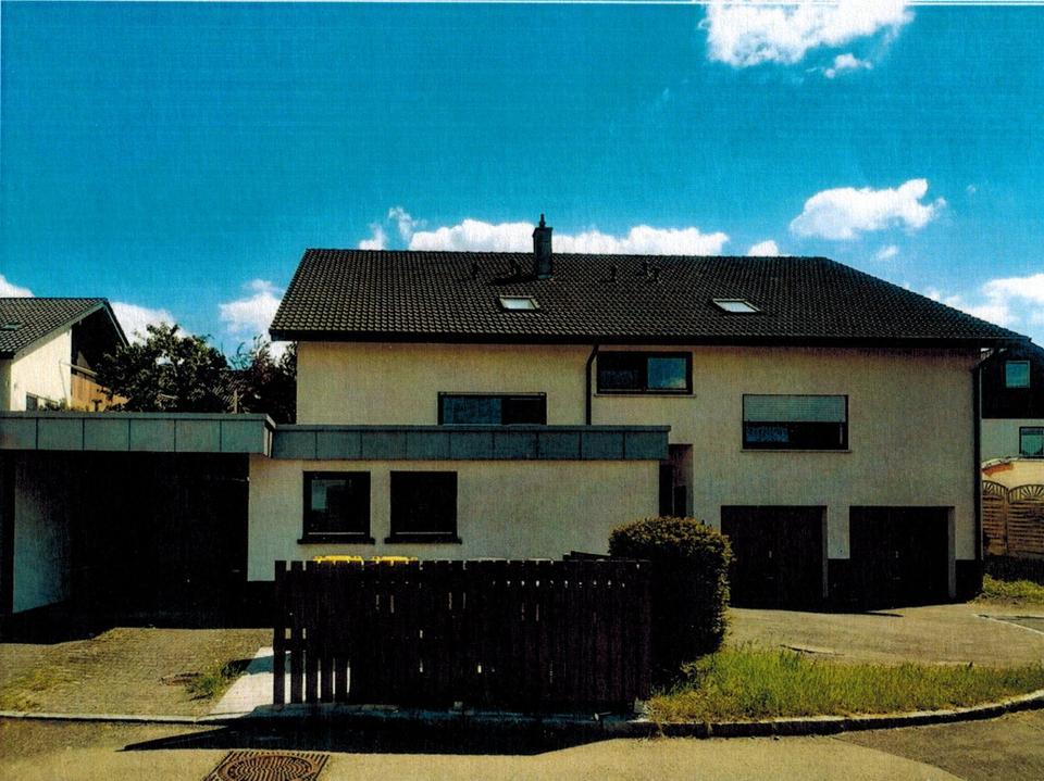 Thumbnail-Helle 1 Zimmer ETW mit Einbauküche & Carport – provisionsfrei