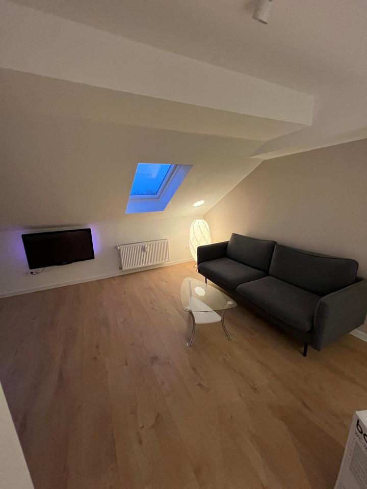 Thumbnail-Erstbezug nach Sanierung: Dachgeschosswohnung zu vermieten