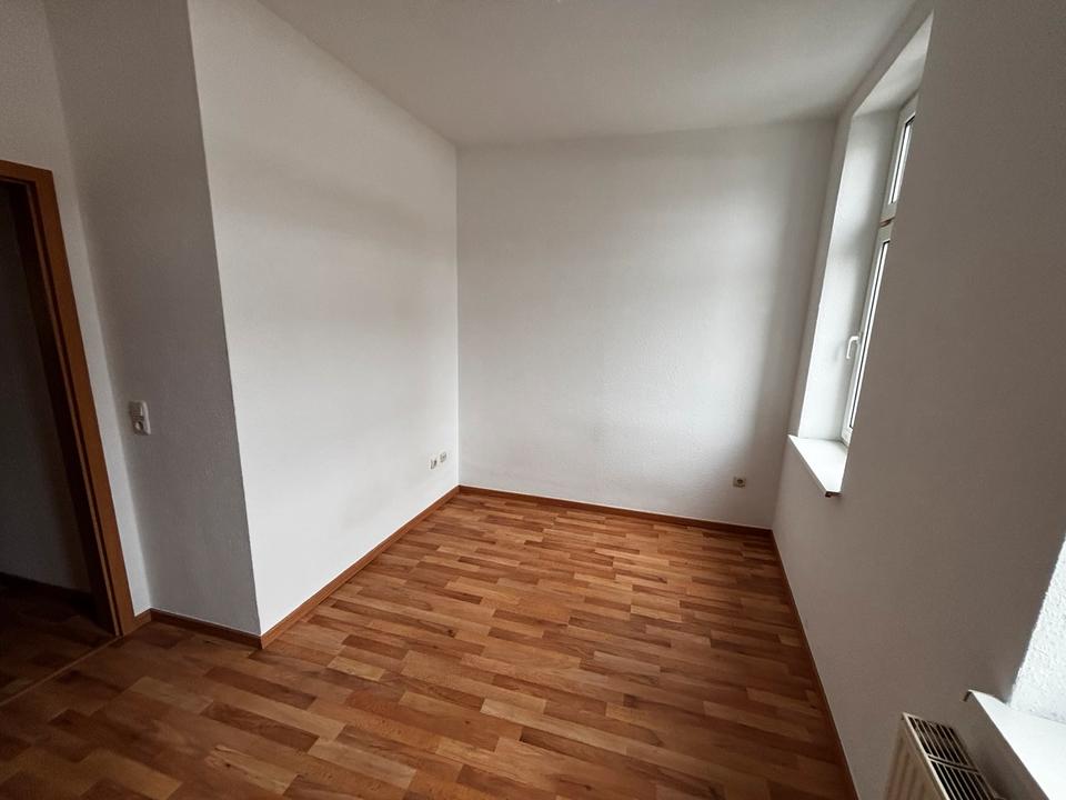 Thumbnail-Kleine gemütliche möblierte Studentenwohnung zu vermieten