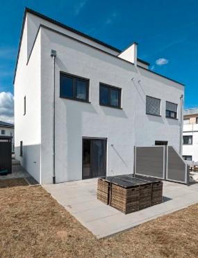 Thumbnail-2 Zimmer Erdgeschoss Wohnung - Neuwertig Kaltmiete 660 € - 66 m²