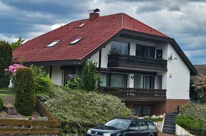 Thumbnail-Gepflegtes Zweifamilienhaus mit viel Potential in guter Lage