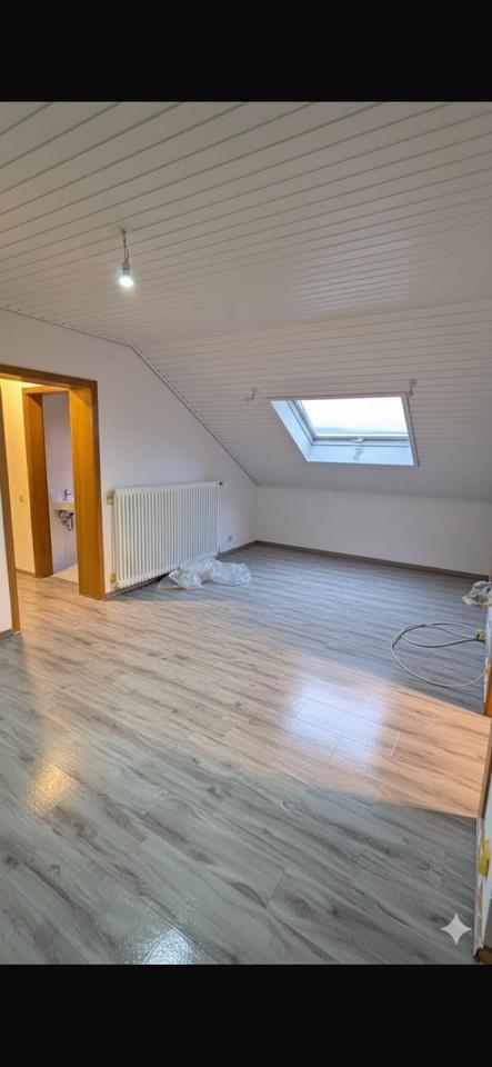 Thumbnail-3-ZIMMER-WOHNUNG in EbersbachBünzwangen