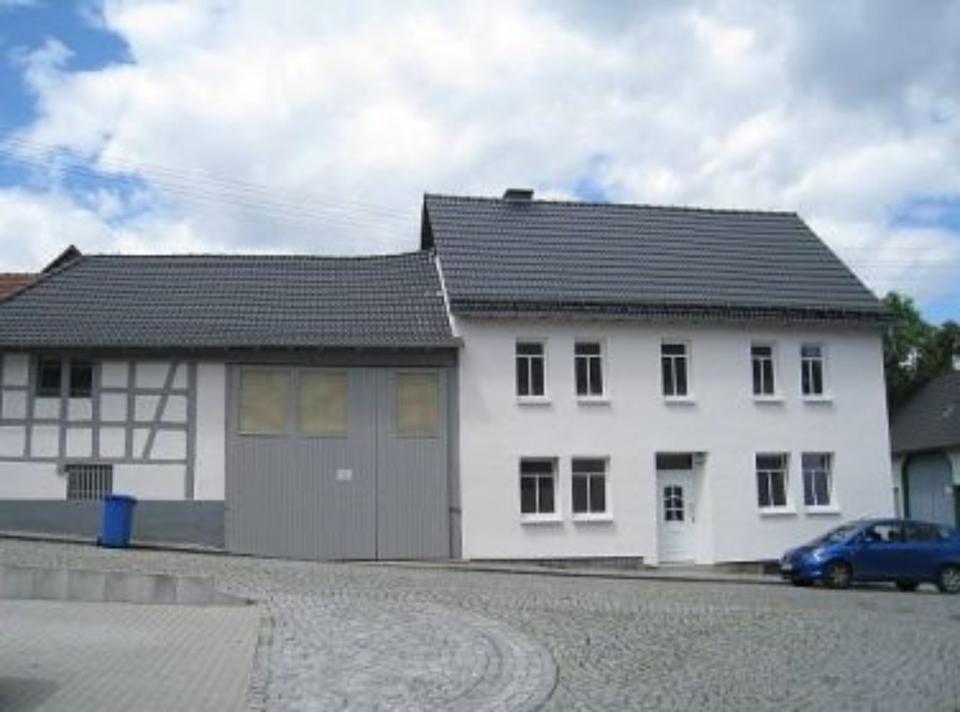 Thumbnail-Bauernhaus Hofreite mit großer Scheune und Nebengebäuden