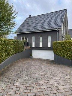 Thumbnail-Junges Einfamilienhaus direkt von privat hell und modern
