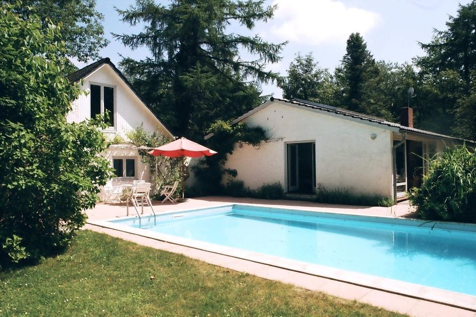 Thumbnail-Ferienhaus Zaun mit Hund Ostsee Nordsee Fehmarn Rügen Last Minute