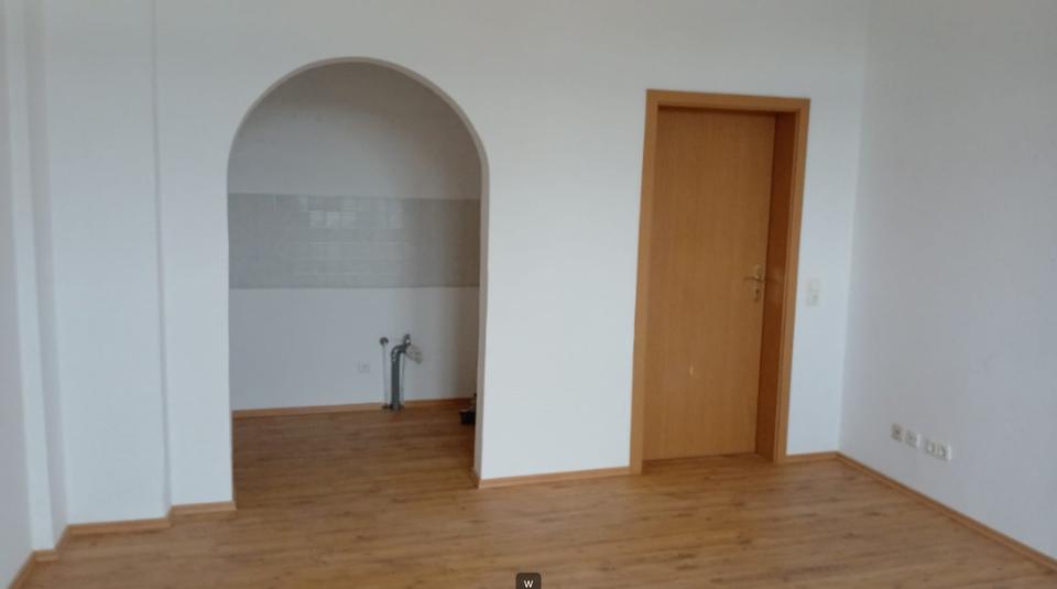 Thumbnail-Helle 2 Zimmer Dachwohnung mit Balkon und Weitblick in Plauen