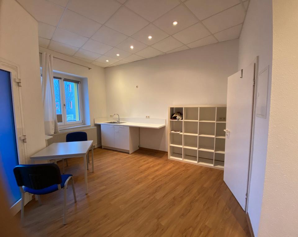 Thumbnail-Moderne 1-Raum-Wohnung in Innenstadtnähe