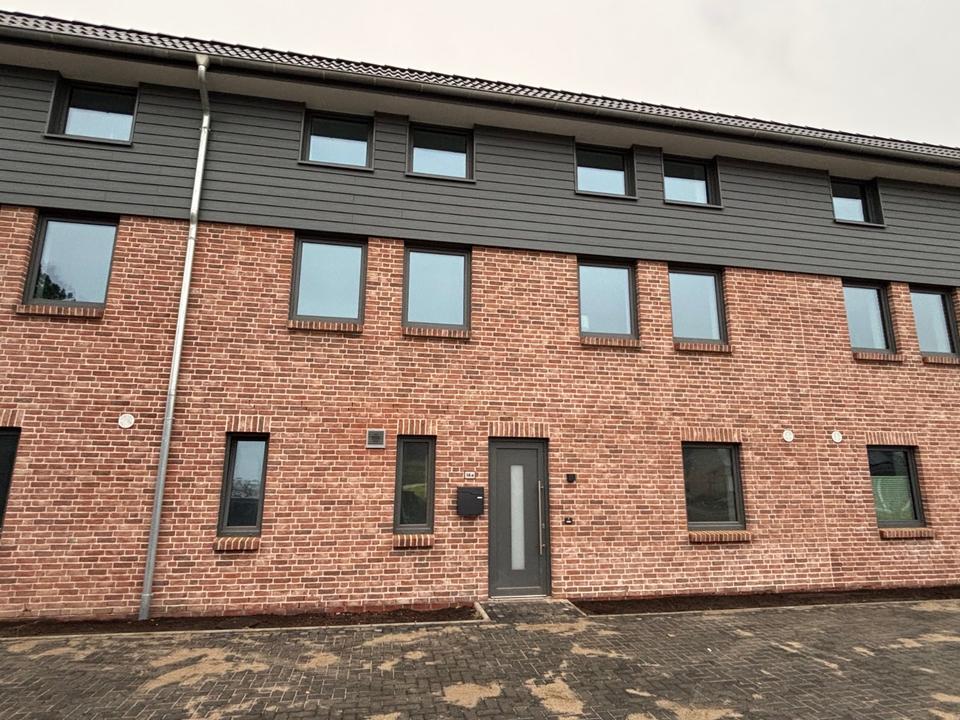 Thumbnail-Ebenerdige Neubauwohnung in Enge-Sande zu vermieten