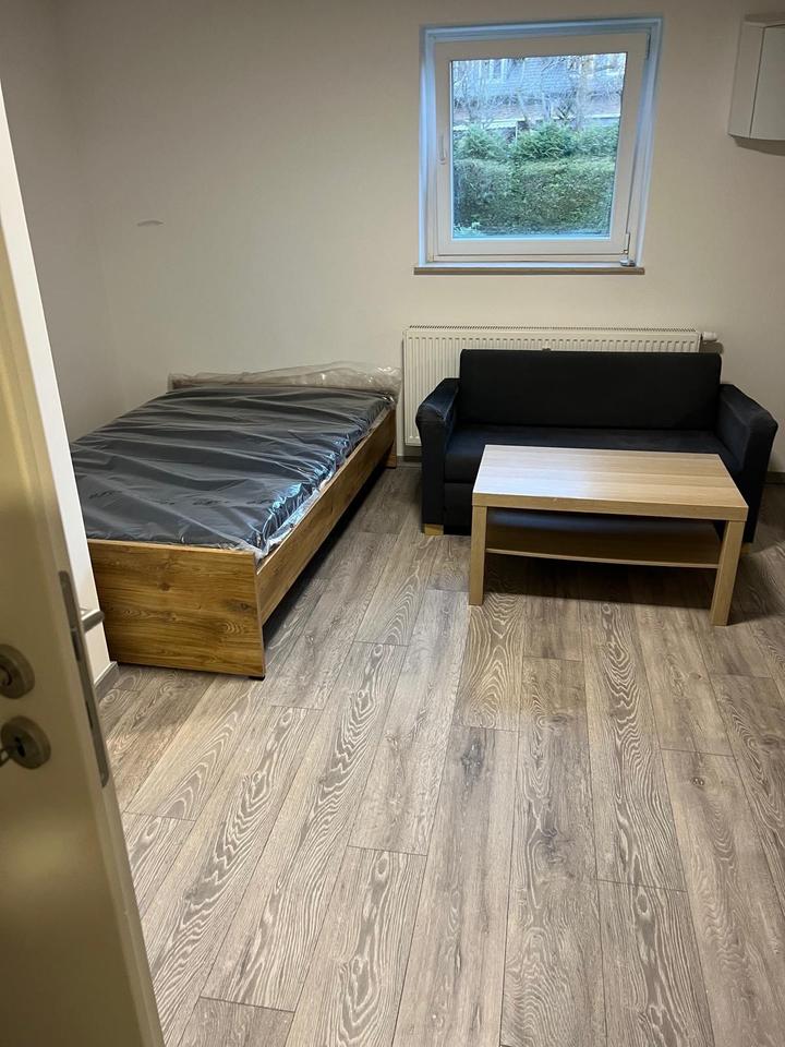 Thumbnail-Möblierte 1-Zimmer-Erdgeschosswohnung