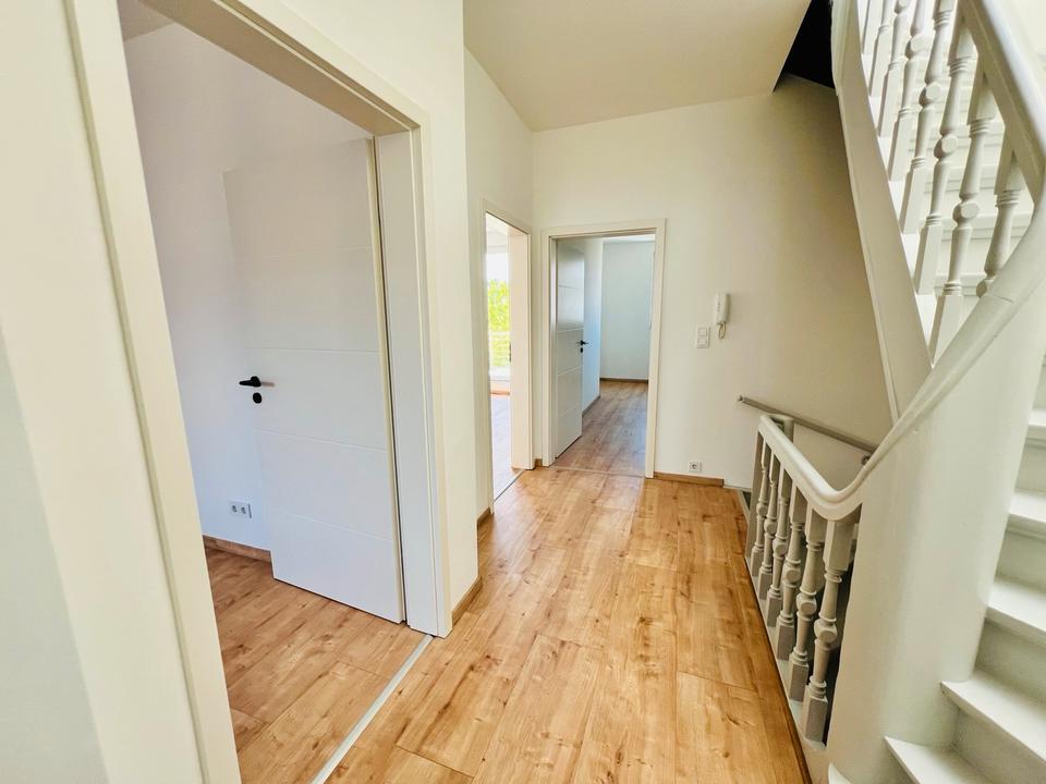 Thumbnail-3-Zimmer-Maisonette-Wohnung mit Terrasse – Waller Heerstraße