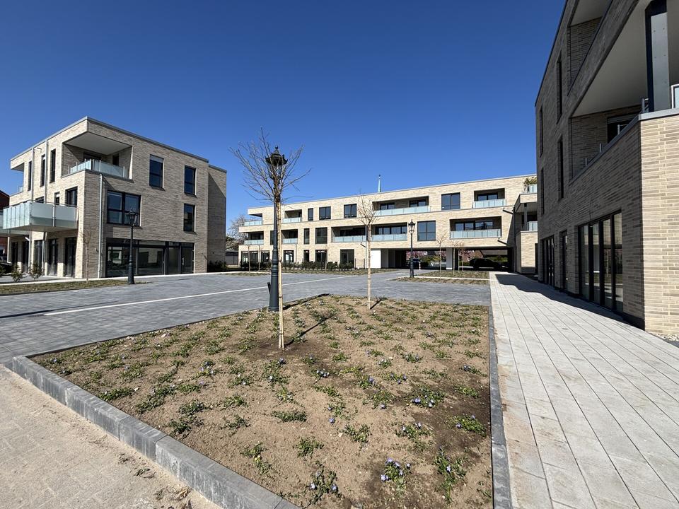 Thumbnail-Großzügig geschnittene Etagenwohnung mit Balkon inkl. Malerarbeiten