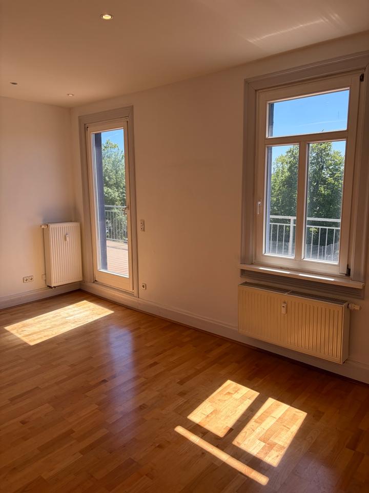 Thumbnail-Königstein im Taunus: Helle 3-ZW m. 110 m² Dachterrasse EBK