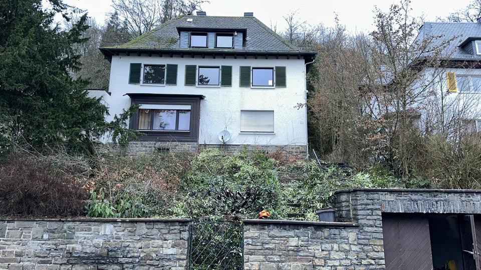 Thumbnail-Ein Haus mit Geschichte – 3-Familienhaus in Siegen, Hubertusweg