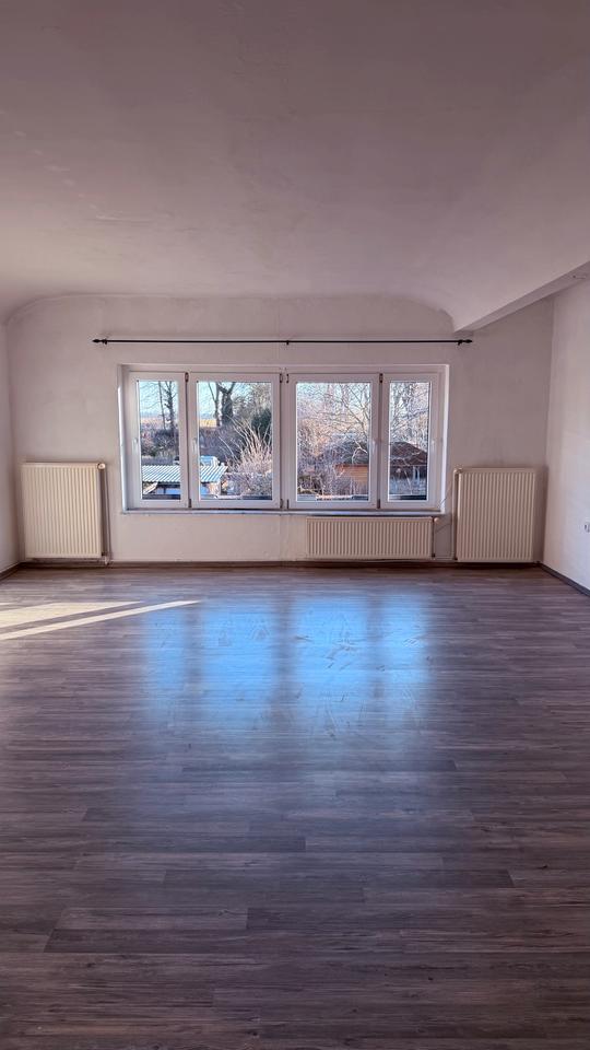 Thumbnail-2-Raum-Wohnung in 17509 Loissin, 1. OG, mit Parkpl., Spüler, Ofen