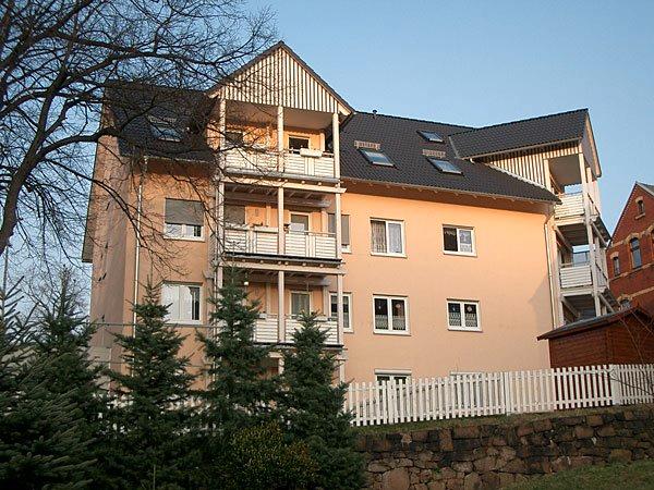 Thumbnail-schöne 3 Raum-Wohnung im 2. Obergeschoss mit Balkon zu vermieten